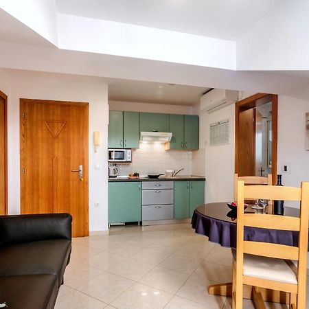 Apartments Kvarner มาลินสกา ภายนอก รูปภาพ