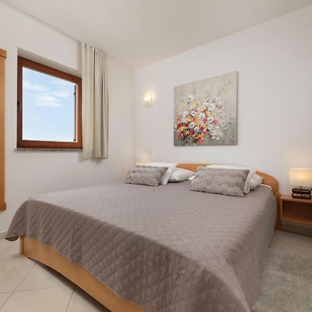 Apartments Kvarner มาลินสกา ภายนอก รูปภาพ