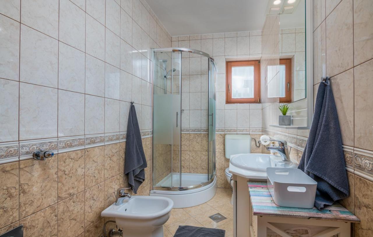 Apartments Kvarner มาลินสกา ภายนอก รูปภาพ