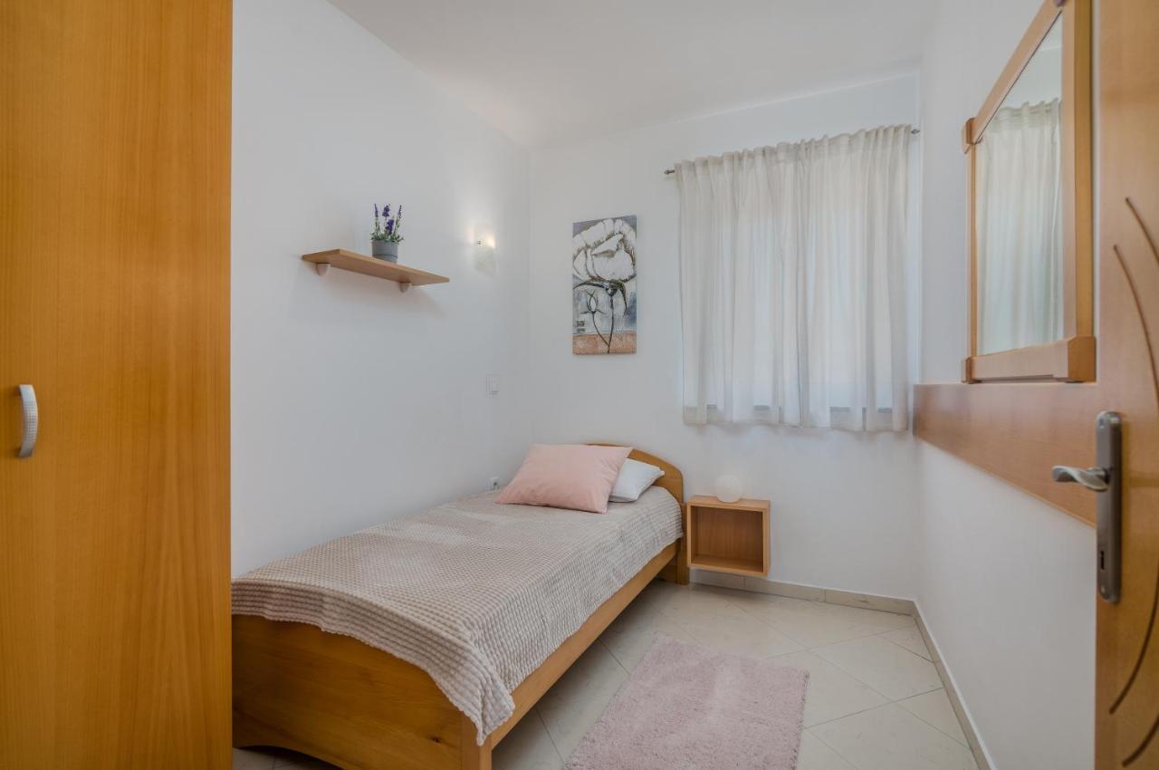 Apartments Kvarner มาลินสกา ภายนอก รูปภาพ