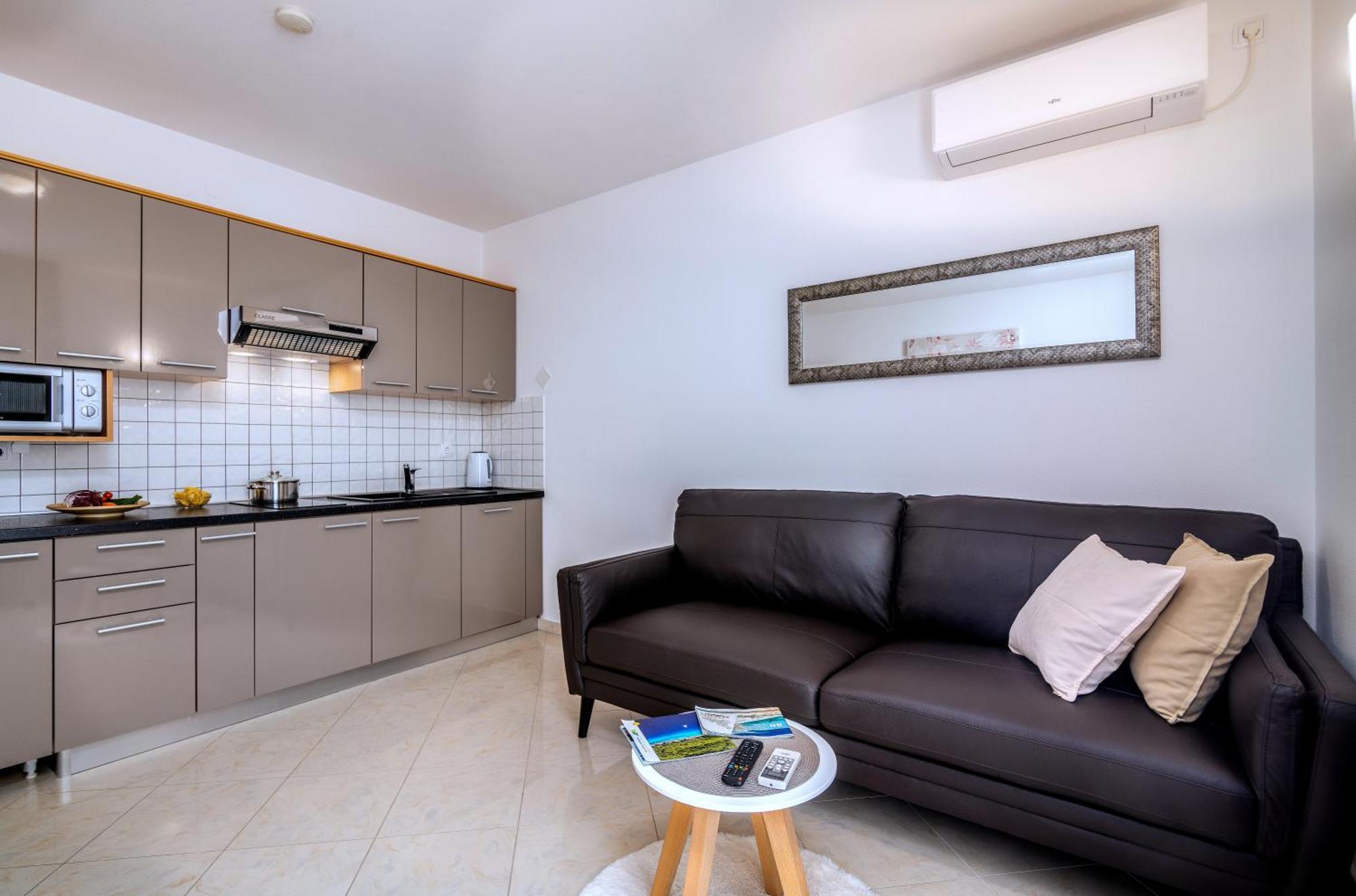 Apartments Kvarner มาลินสกา ภายนอก รูปภาพ