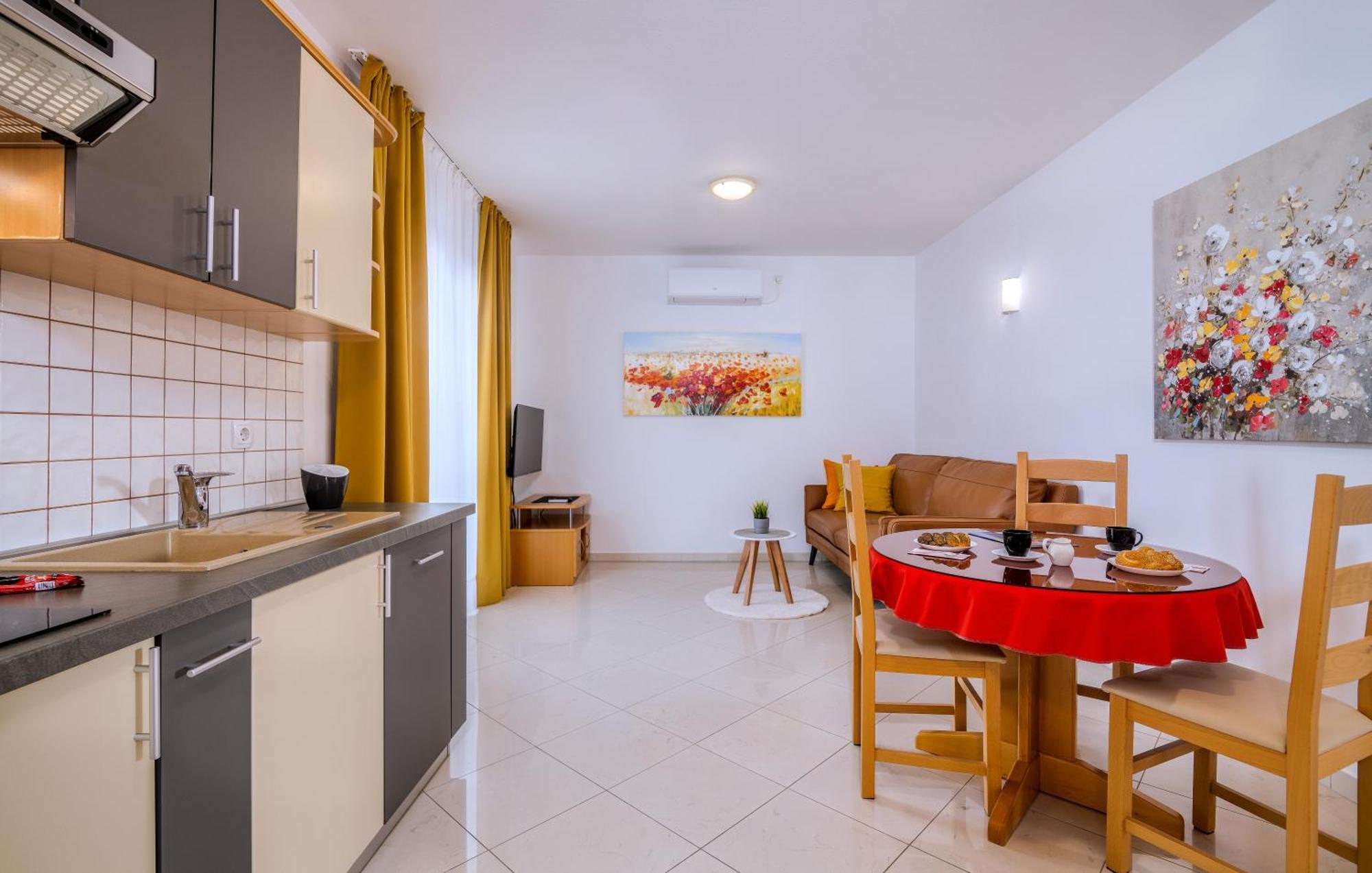 Apartments Kvarner มาลินสกา ภายนอก รูปภาพ