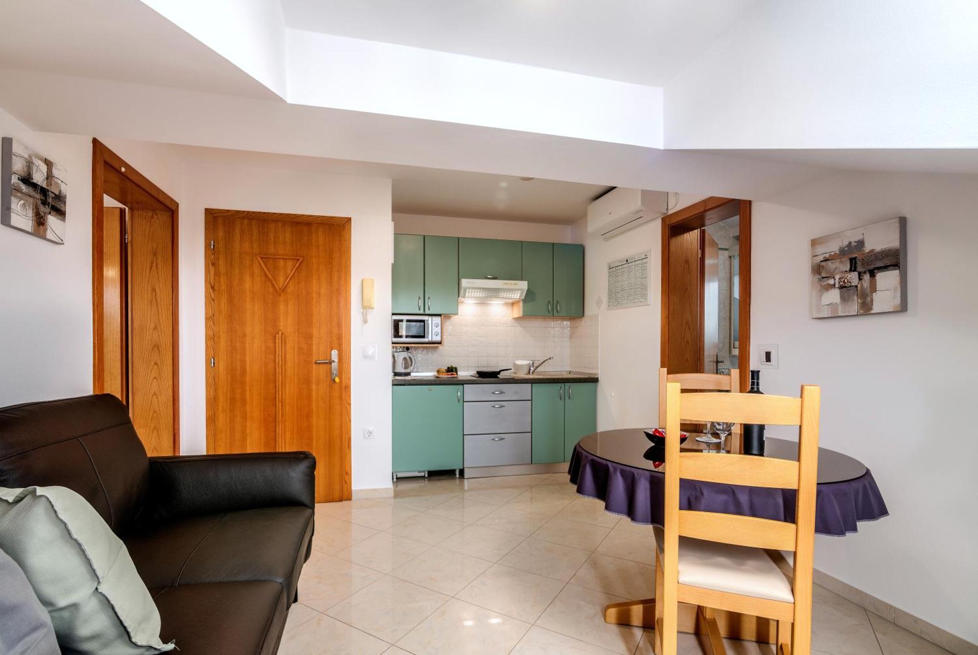 Apartments Kvarner มาลินสกา ภายนอก รูปภาพ