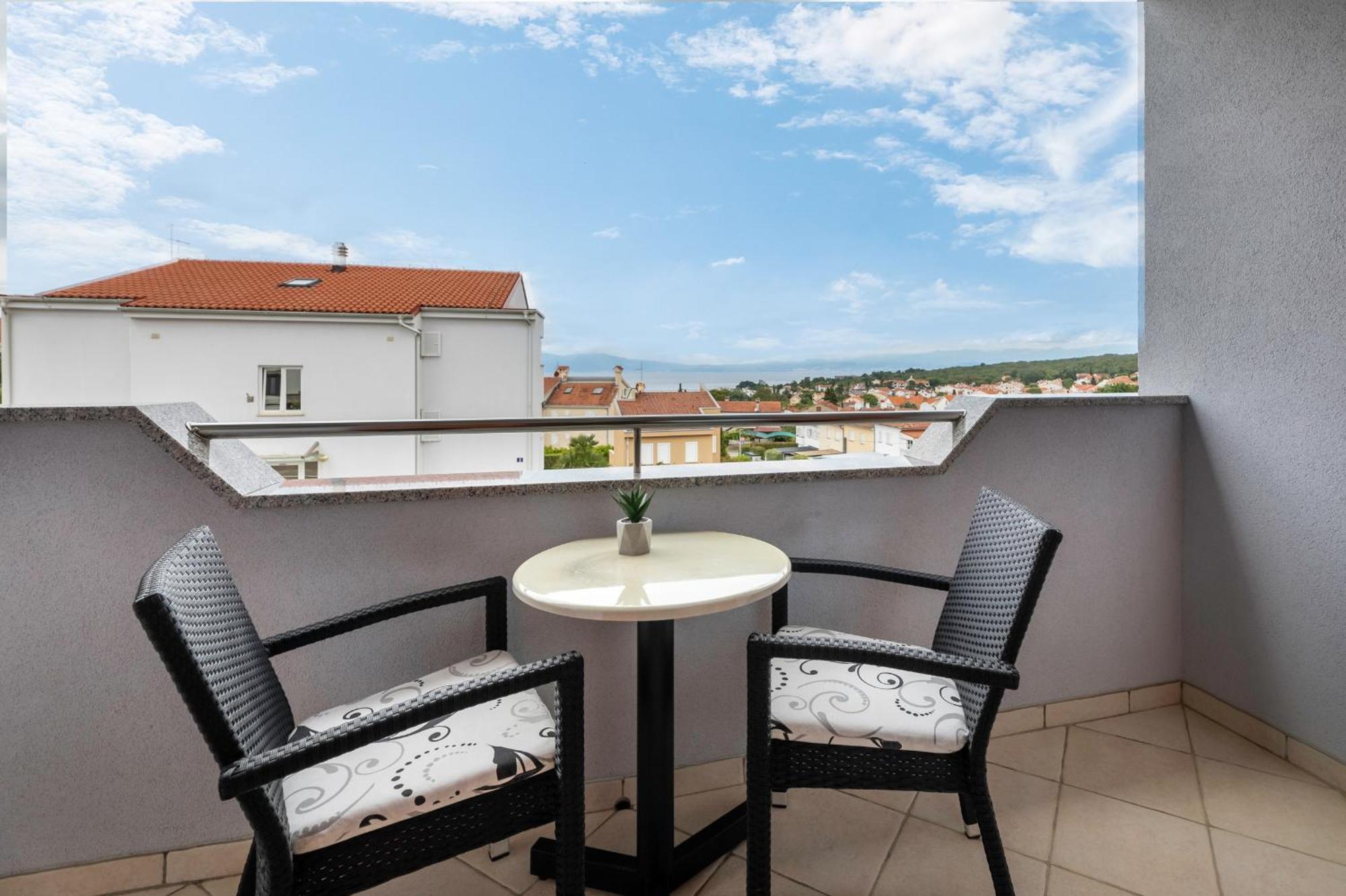 Apartments Kvarner มาลินสกา ภายนอก รูปภาพ