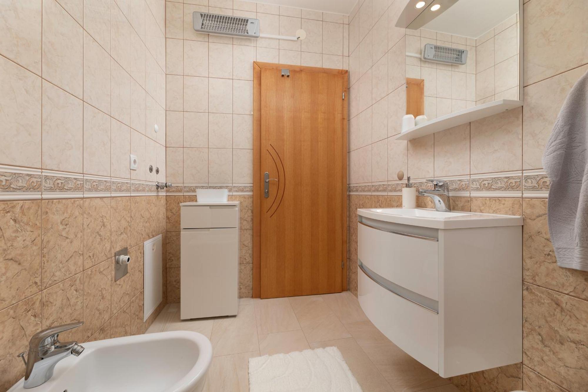Apartments Kvarner มาลินสกา ภายนอก รูปภาพ