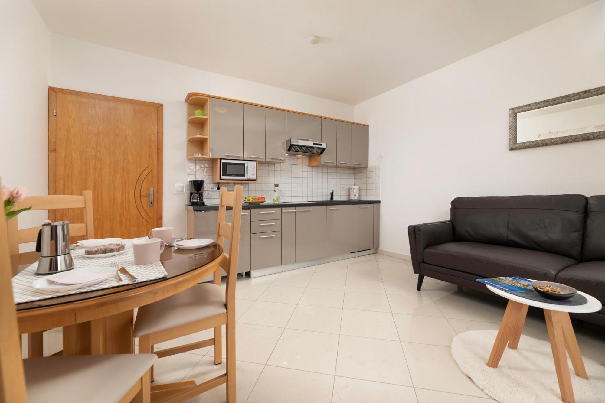 Apartments Kvarner มาลินสกา ภายนอก รูปภาพ
