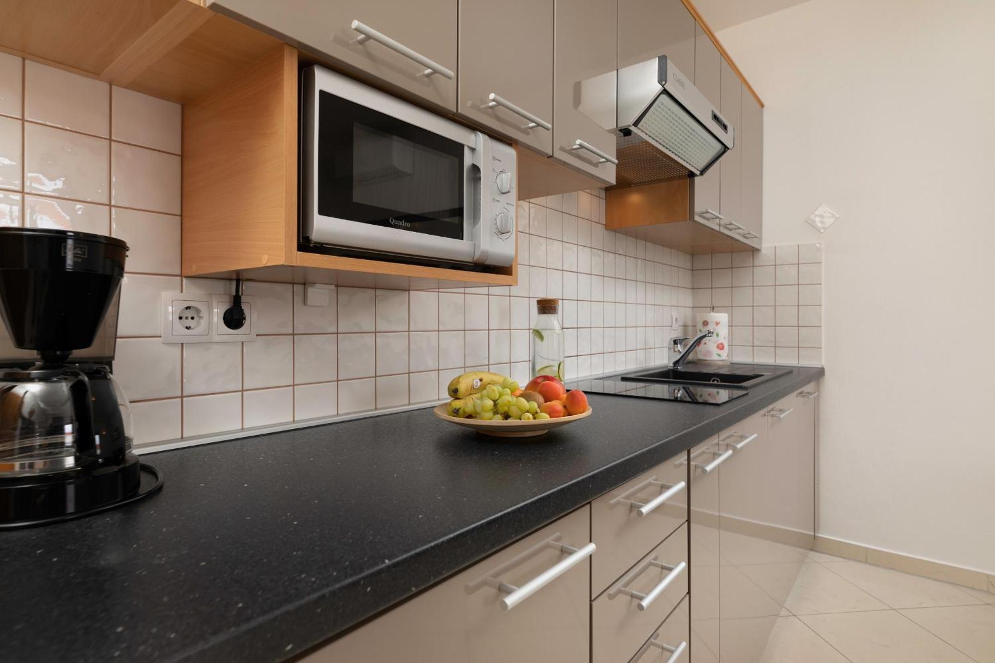 Apartments Kvarner มาลินสกา ภายนอก รูปภาพ
