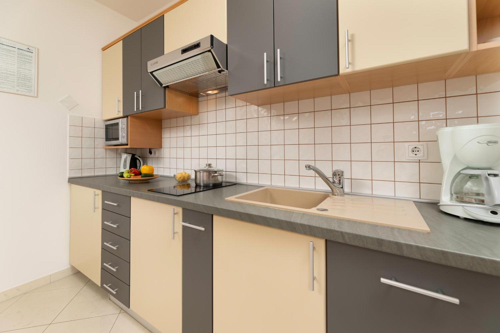 Apartments Kvarner มาลินสกา ภายนอก รูปภาพ