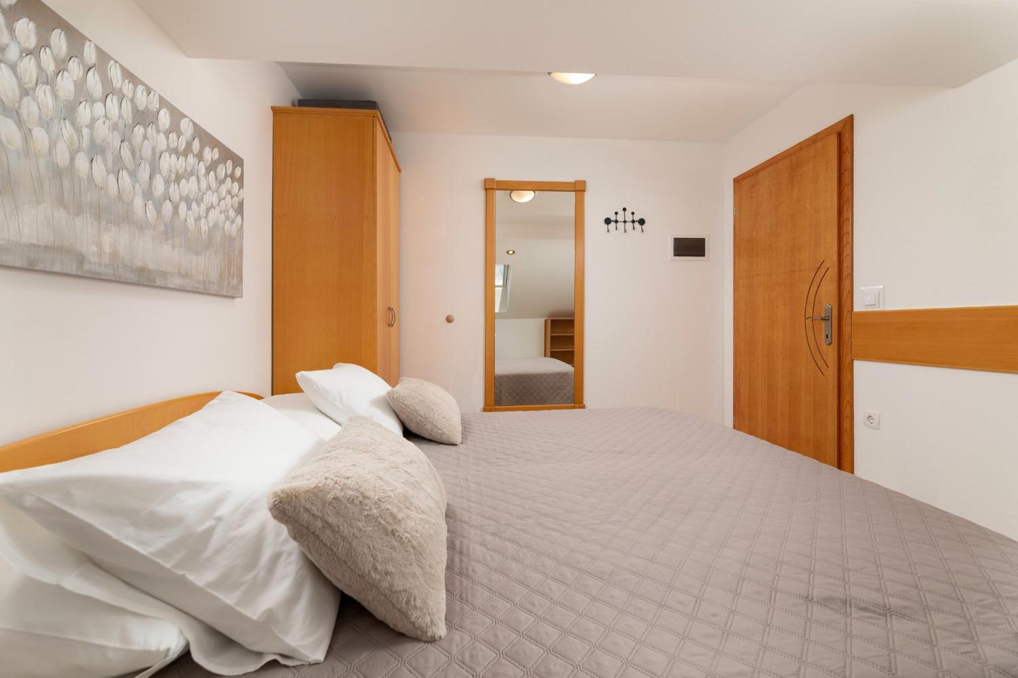 Apartments Kvarner มาลินสกา ภายนอก รูปภาพ